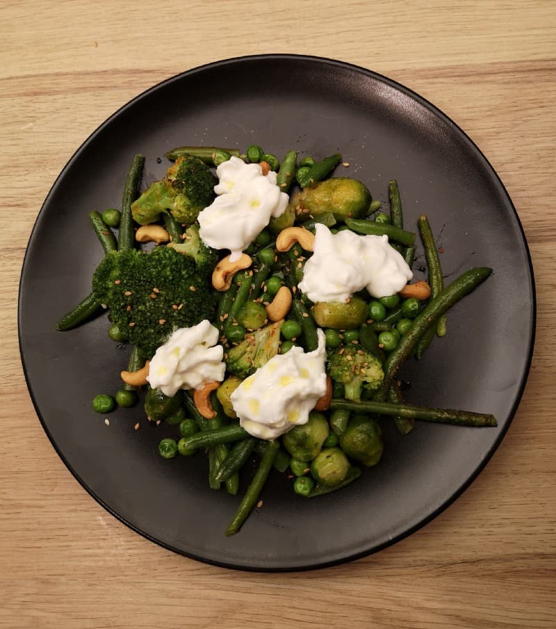 Salade de burrata aux 4 légumes verts